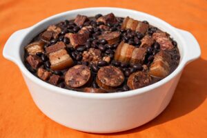 Read more about the article Receita de Feijoada Completa