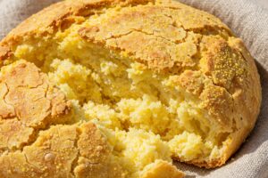 Read more about the article Pão Caseiro de Fubá (Estilo Interiorano)