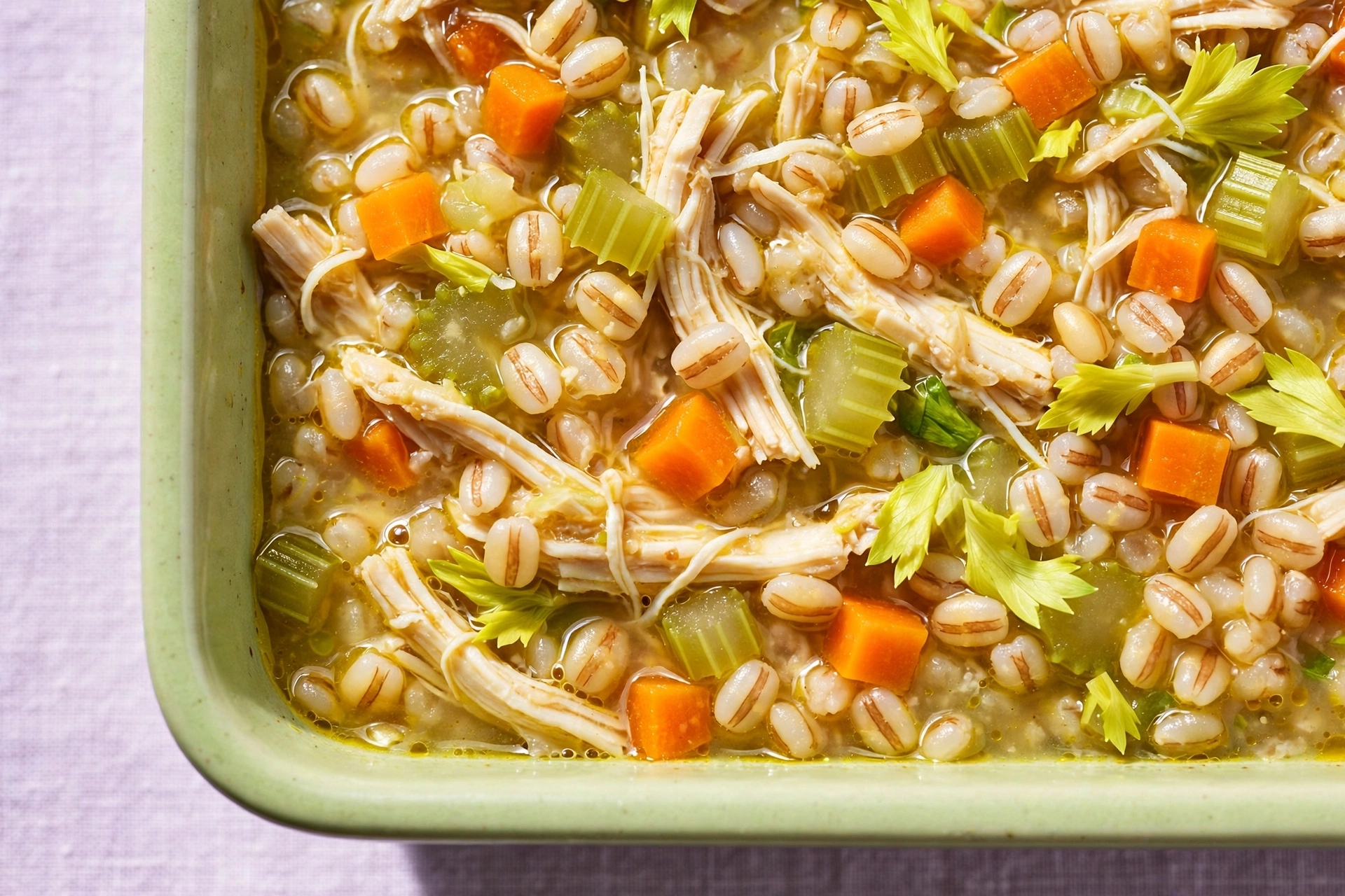 Read more about the article Sopa de Cevada com Frango e Legumes